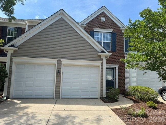 Foto del edificio - 9007 Bishop Crest Ln