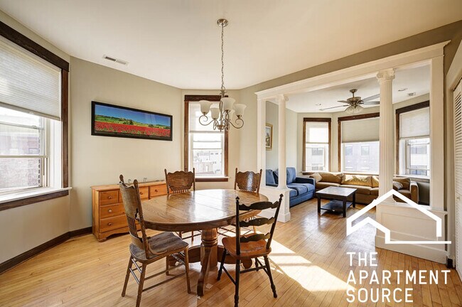 Foto del edificio - 2320 W Armitage Ave