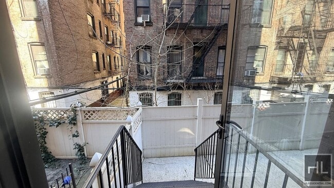 Building Photo - East 12th Street