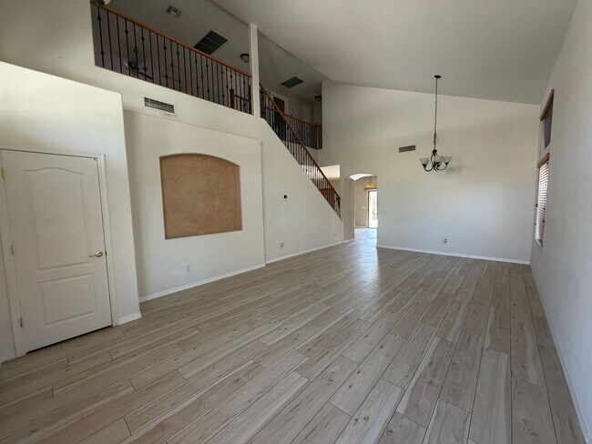 Building Photo - 24763 W Jones Ave