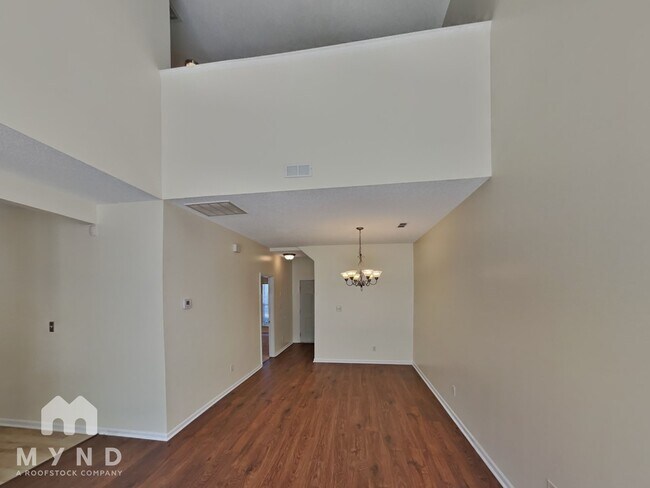 Foto del edificio - 234 Ross Moore Ave