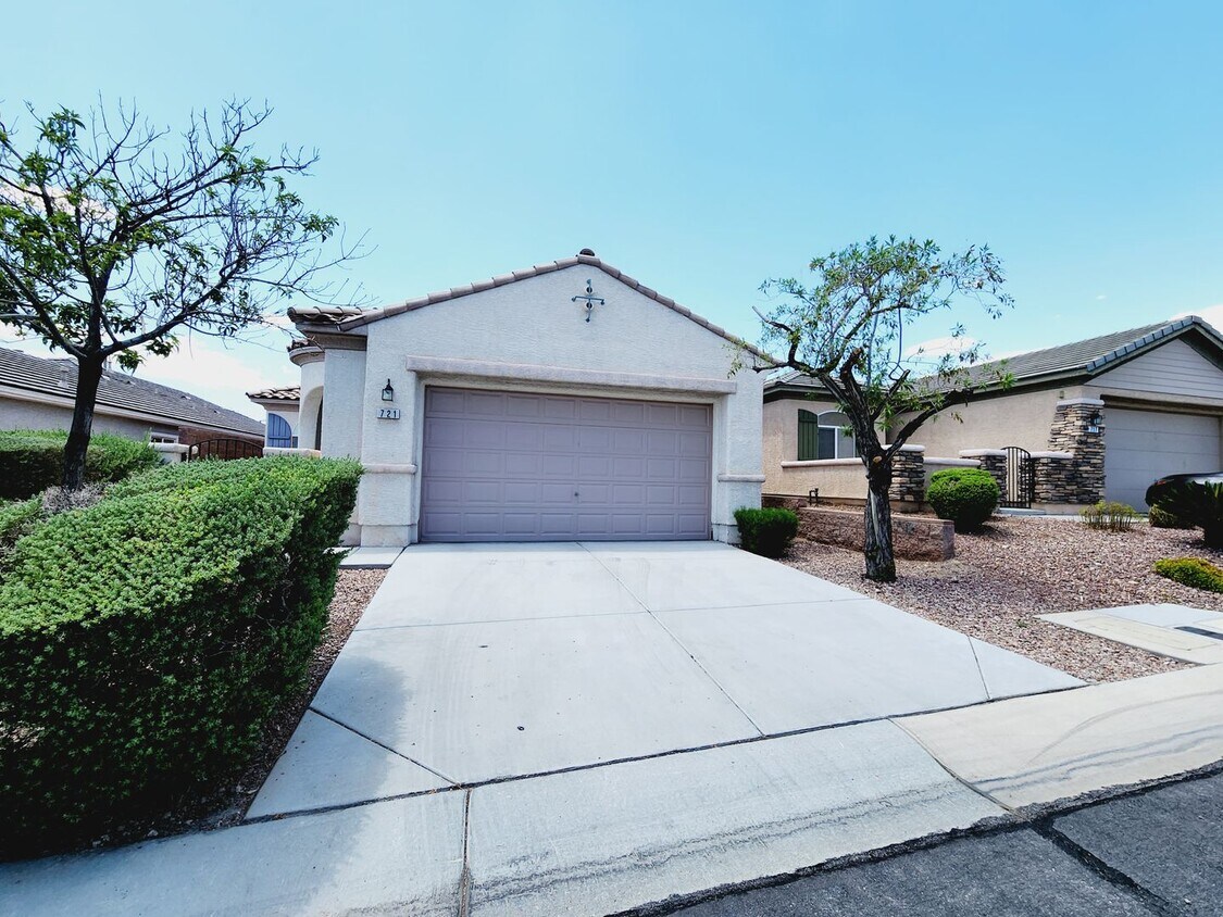 Primary Photo - SUMMERLIN WEST