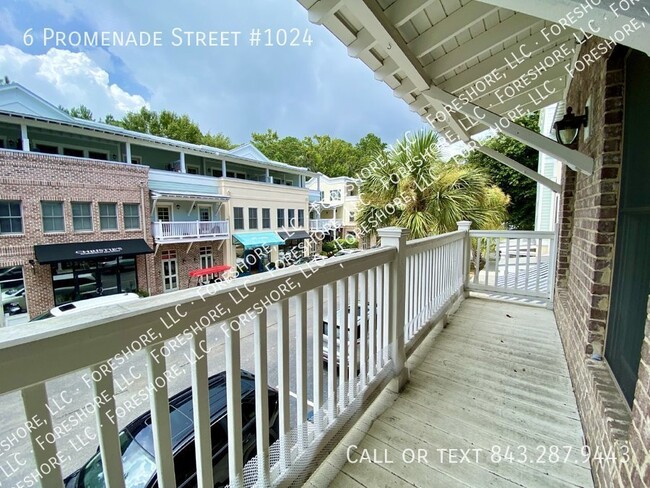 Building Photo - Townhouse located on Promenade Street in O...