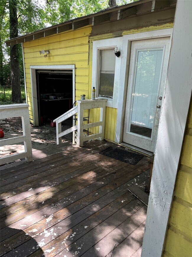 Building Photo - 13820 FM 787