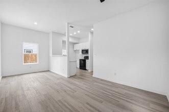 Building Photo - 9007 Hilda St