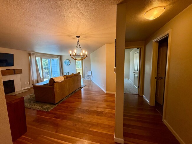 Building Photo - Aravita Condominiums - Magnolia