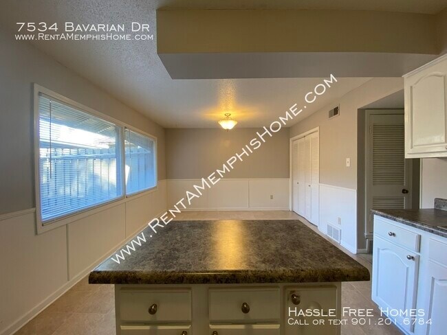 Foto del edificio - 7534 Bavarian Dr