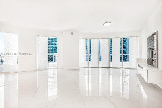 Foto del edificio - 60 SW 13th St