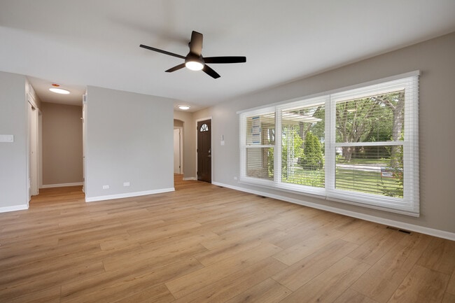 Foto del edificio - 1060 Warwick Ln