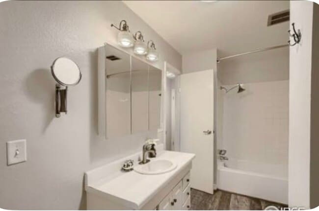 Building Photo - 3850 Paseo del Prado