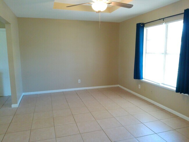 Foto del edificio - 10609 Kingwood Dr