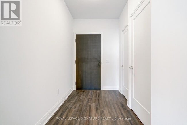 Building Photo - 20 Soudan Ave