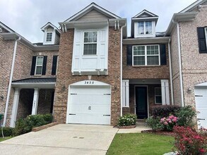 Building Photo - 3455 Fernview Dr