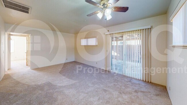 Foto del edificio - 2705 N Orchard Ave