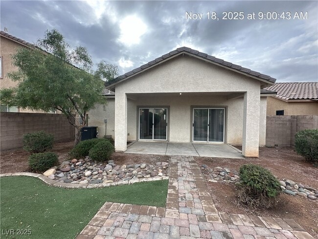 Building Photo - 2836 E Tilten Kilt Ave