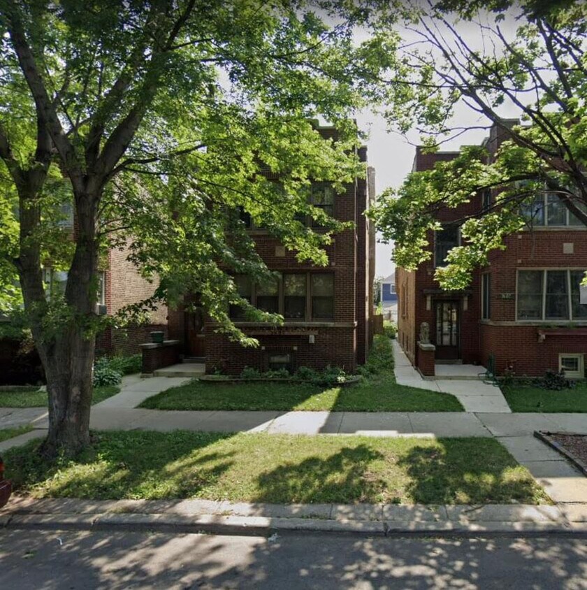 Primary Photo - 3609 N Drake Ave