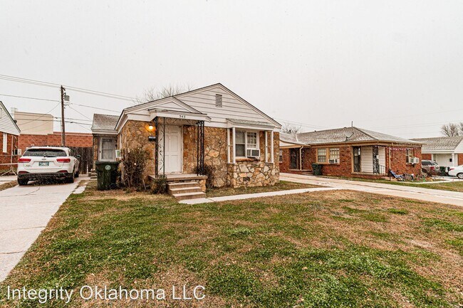 Building Photo - 1 br, 1 bath House - 545 East Indian Drive