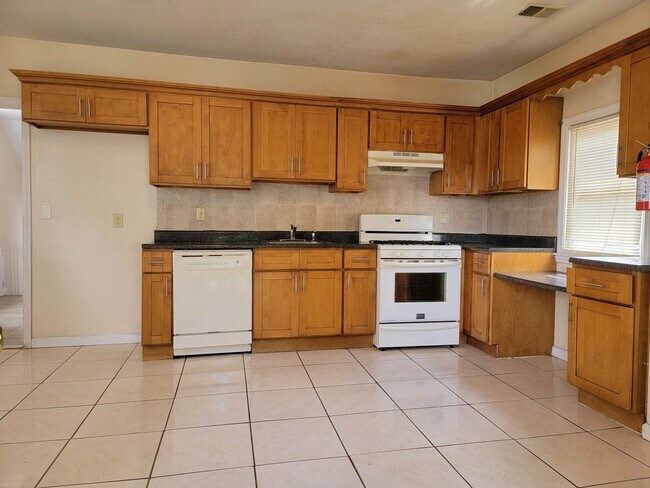 Foto del edificio - 109 Ely St