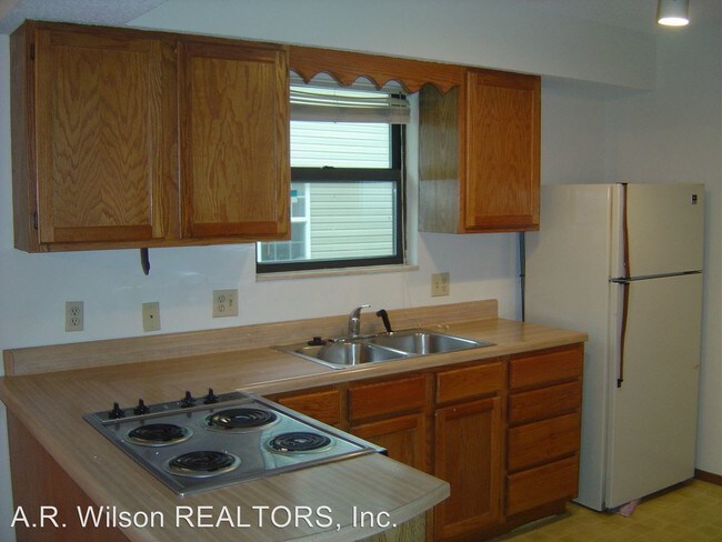 Building Photo - 1602 N PATTERSON Ave