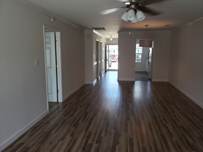Building Photo - 404 Northrop Pl