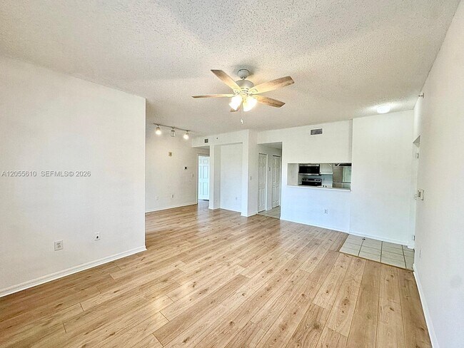 Building Photo - 2807 Veronia Dr
