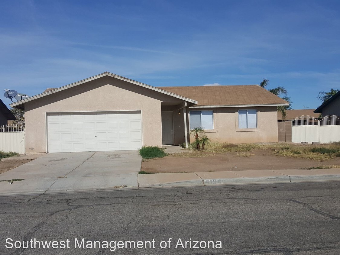 4194 W 21st Ln, Yuma, AZ 85364 House for Rent in Yuma, AZ