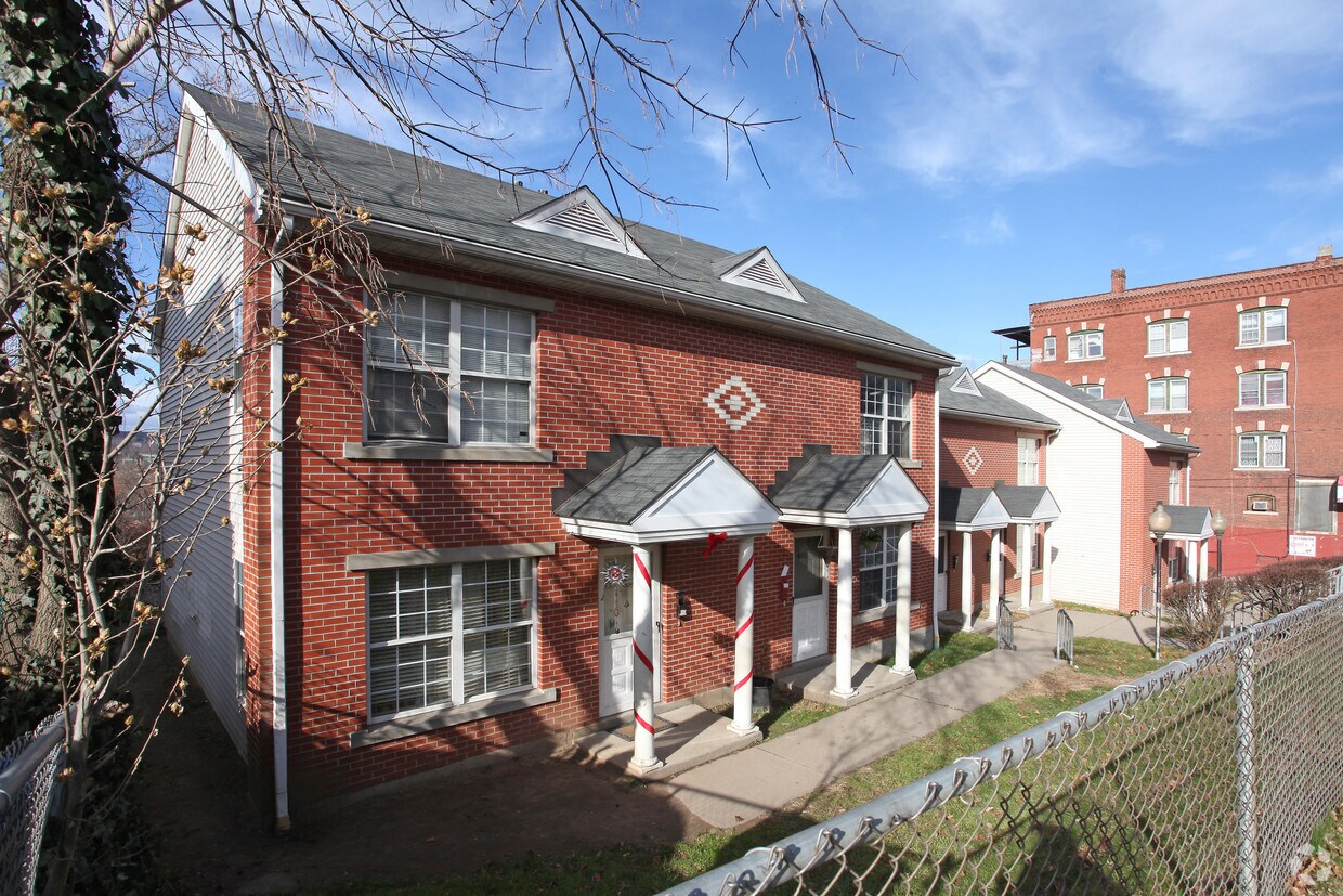 Foto del edificio - 454-456 Baldwin St