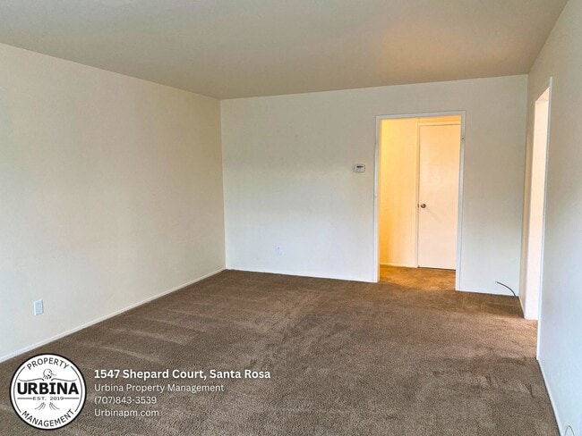 Foto del edificio - Great Single Level Duplex in Santa Rosa!