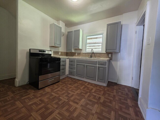 Foto del edificio - 408 Bacon Ave