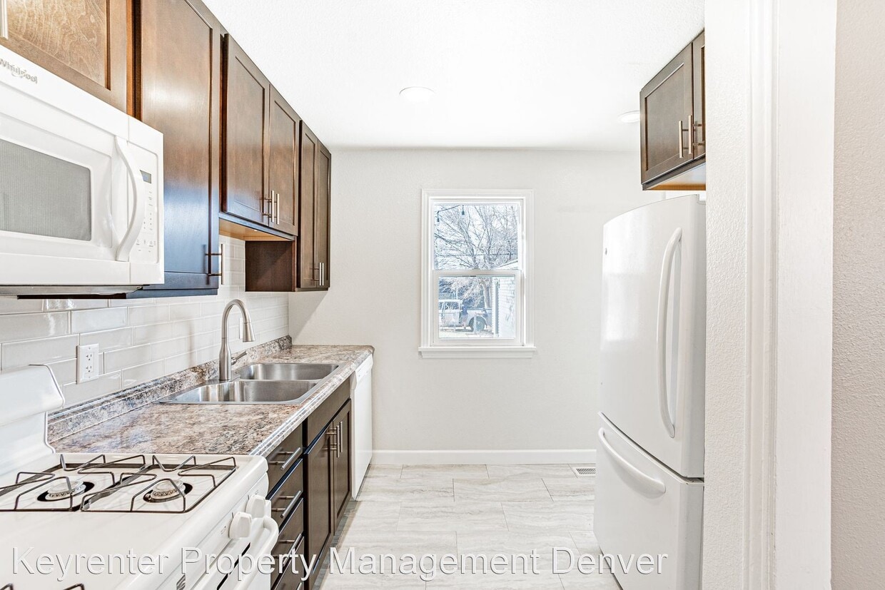 2 br, 1 bath House 3245 S Humboldt St House Rental in Englewood, CO