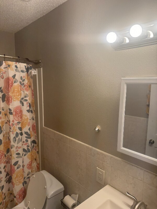 Foto del edificio - 3750 Amherst Way