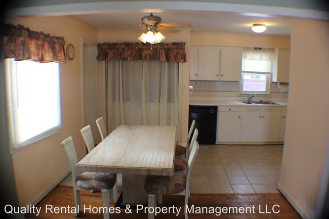 Building Photo - 701 Hartner Dr