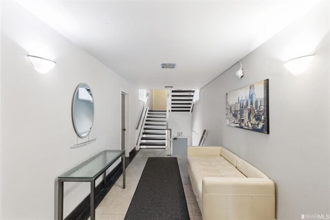 Building Photo - 1966 Pacific Ave