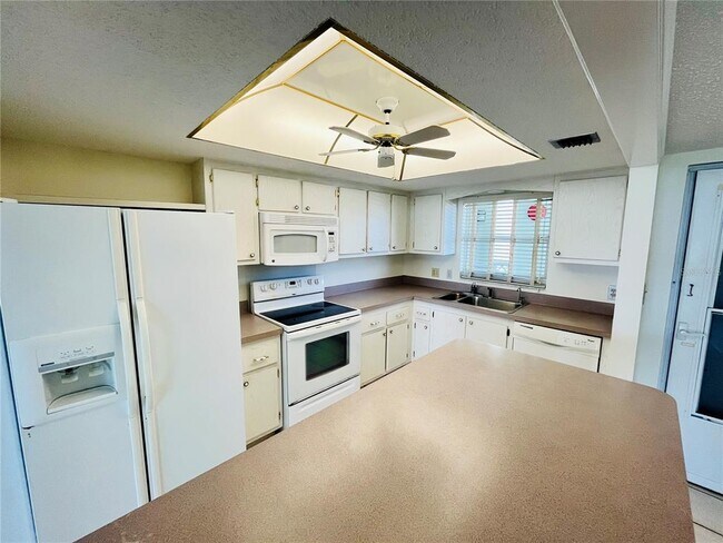 Building Photo - 9 Forbes Pl