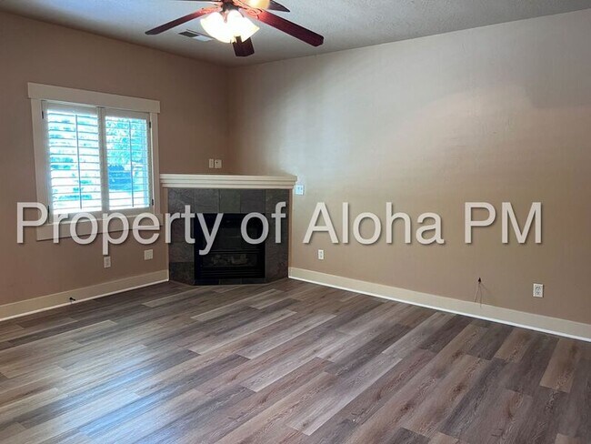 Foto del edificio - 5247 W Morris Hill Rd