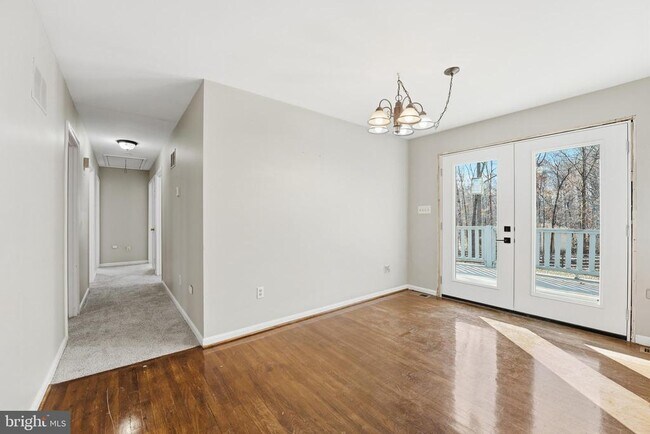 Foto del edificio - 4431 Ringwood Rd