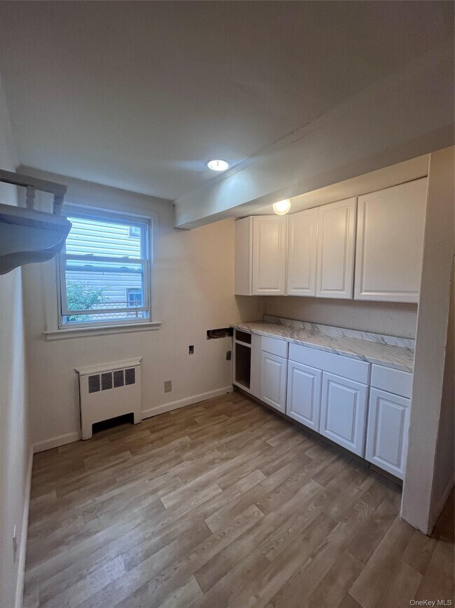 Foto del edificio - 348 E Beech St