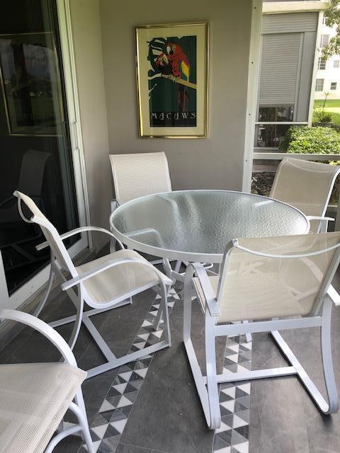 Foto del edificio - 3980 Oaks Clubhouse Dr