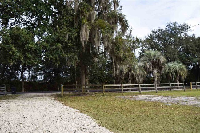 Building Photo - 4675 Wolfe Rd