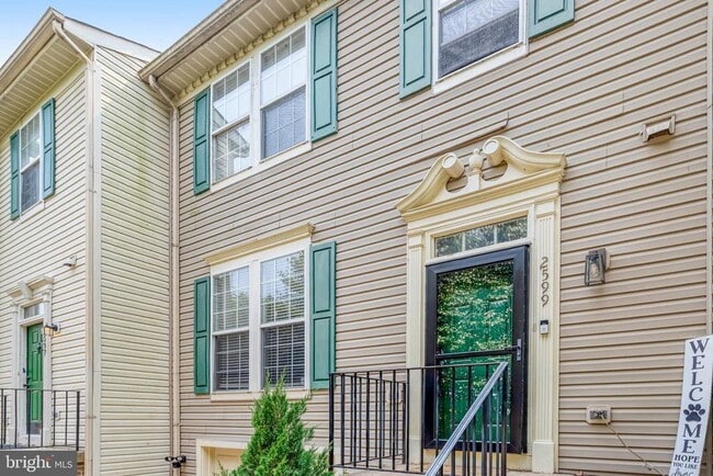 Building Photo - 2599 Grayton Ln
