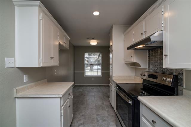 Building Photo - 7602 Silveridge Dr