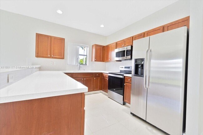 Foto del edificio - 16186 SW 65th Ln