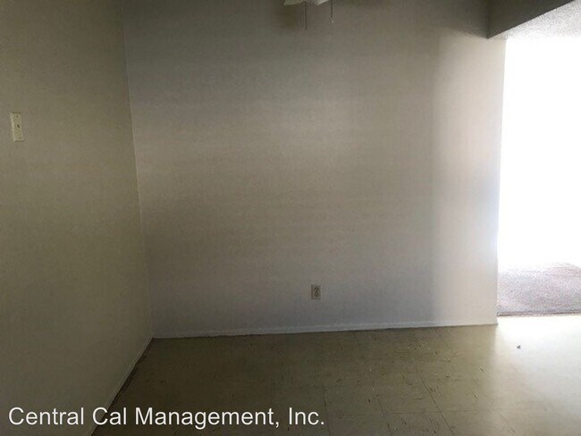 Building Photo - 527-535 28th St