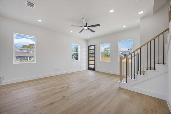 Foto del edificio - 4804 Carmen St