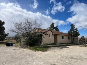 Building Photo - 12014 Oasis Rd