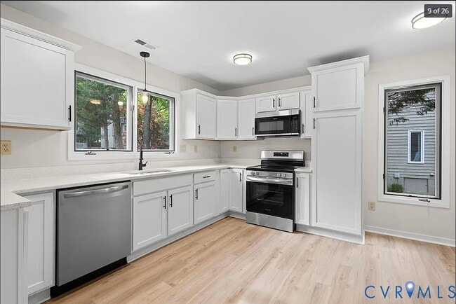 Building Photo - 12916 Copperas Ln