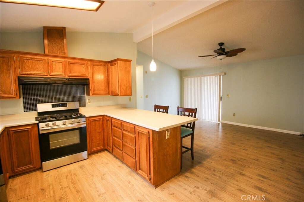 Building Photo - 27250 Murrieta Rd