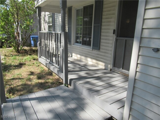 Building Photo - 14314 Viola Ave