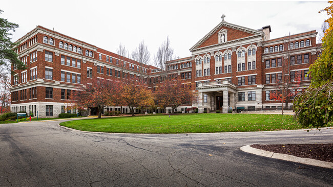 Foto del edificio - Academy Manor