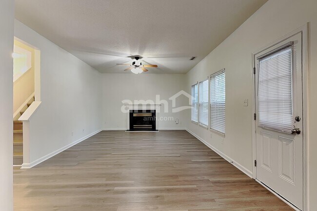 Foto del edificio - 5408 Botany Bay Dr